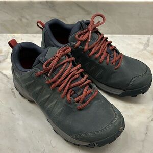 Women’s oboz low top hiking boot size 7